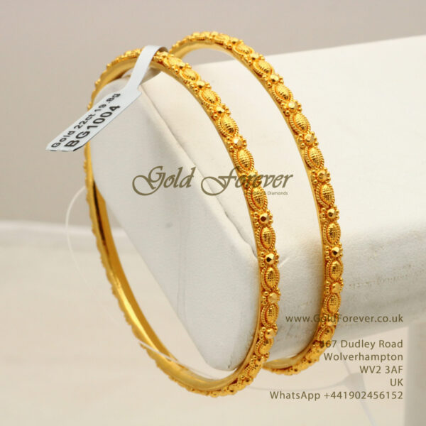 22 Carat Gold Pair of Bangles 19.8 Grams code: BG1004