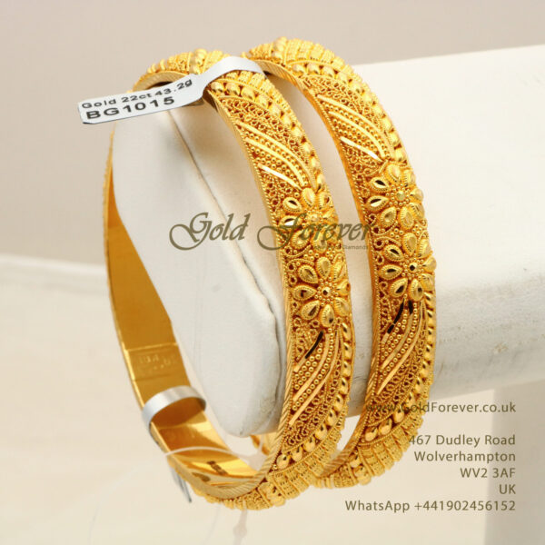 22 Carat Gold Pair of Bangles 43.2 Grams code: BG1015