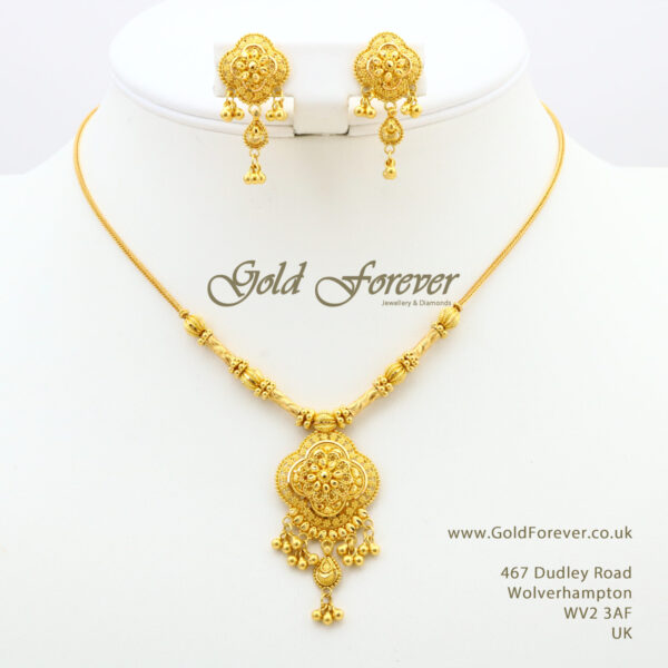 22 Carat Indian Gold Necklace Set 23.1 Grams code: NS1101
