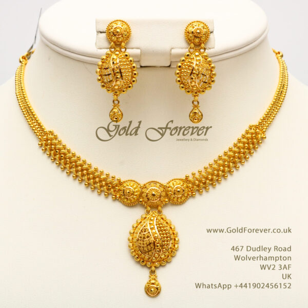 22 Carat Gold Necklace Set 29.9 Grams code: NS1123